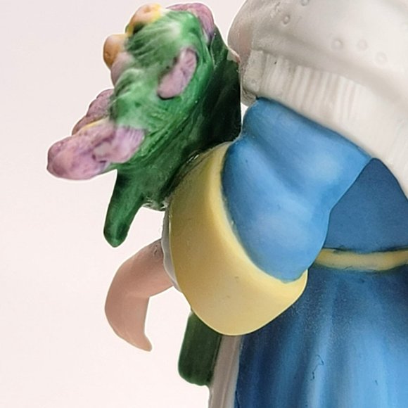 Lenox French Flower Maiden Woman with Iris Floral Bouquet Dh122 - Picture 7 of 10